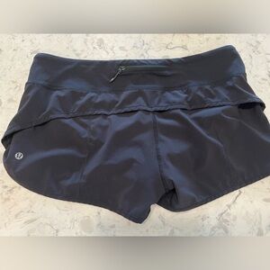 Lululemon Speed Up Shorts black size 10 mid rise 3" inseam